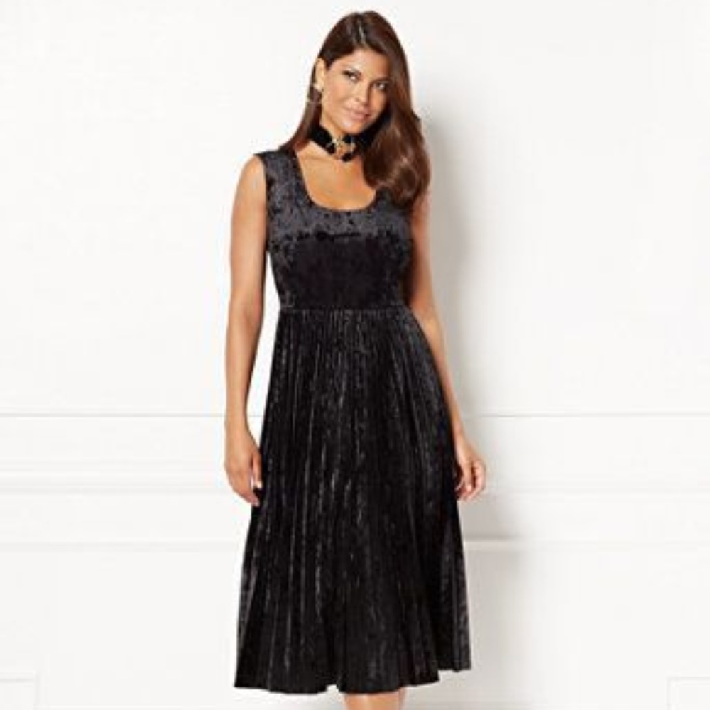 Eva Mendes  - Pleated Crushed Velvet Dress
